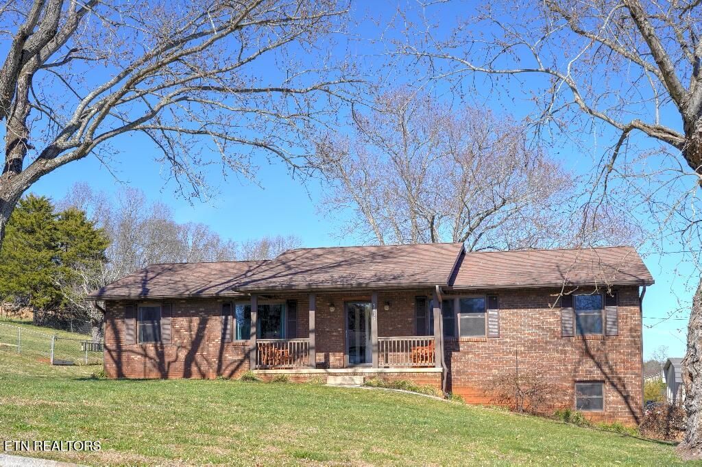 Photo of 3635 Lakeside Drive, Louisville, TN 37777 (MLS # 1291773)