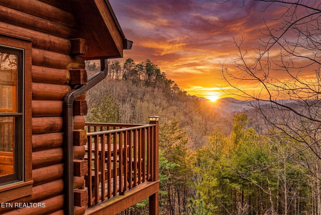 Photo of 130 Little Round Top Lane, Townsend, TN 37882 (MLS # 1335961)