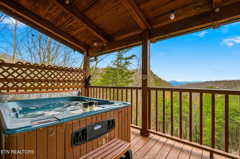 Tiny photo for 130 Little Round Top Lane, Townsend, TN 37882 (MLS # 1335961)