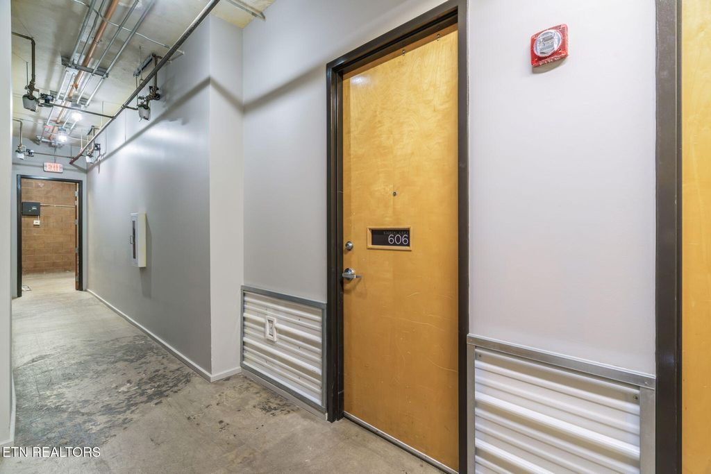 Photo of 116 S Gay St #606, Knoxville, TN 37902 (MLS # 1291609)