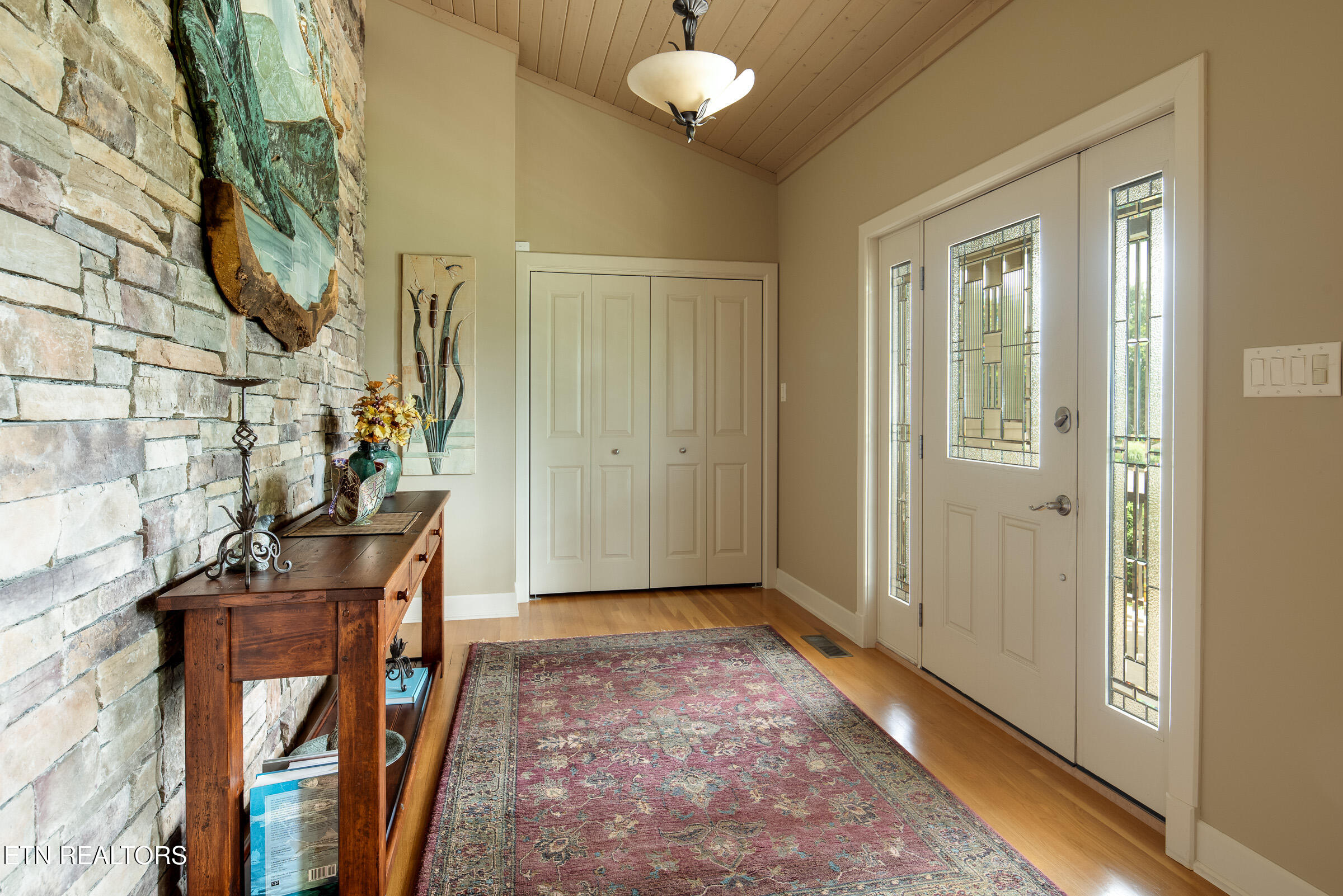 123 Turtle Cove Court