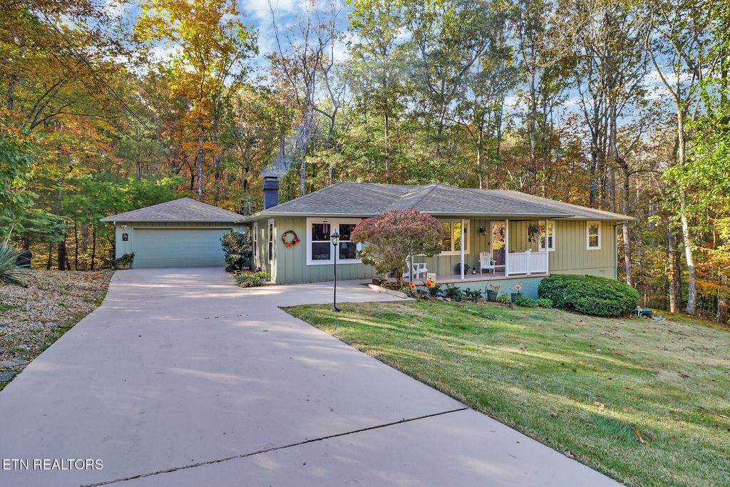 Photo of 226 Snead Drive, Crossville, TN 38558 (MLS # 1319878)