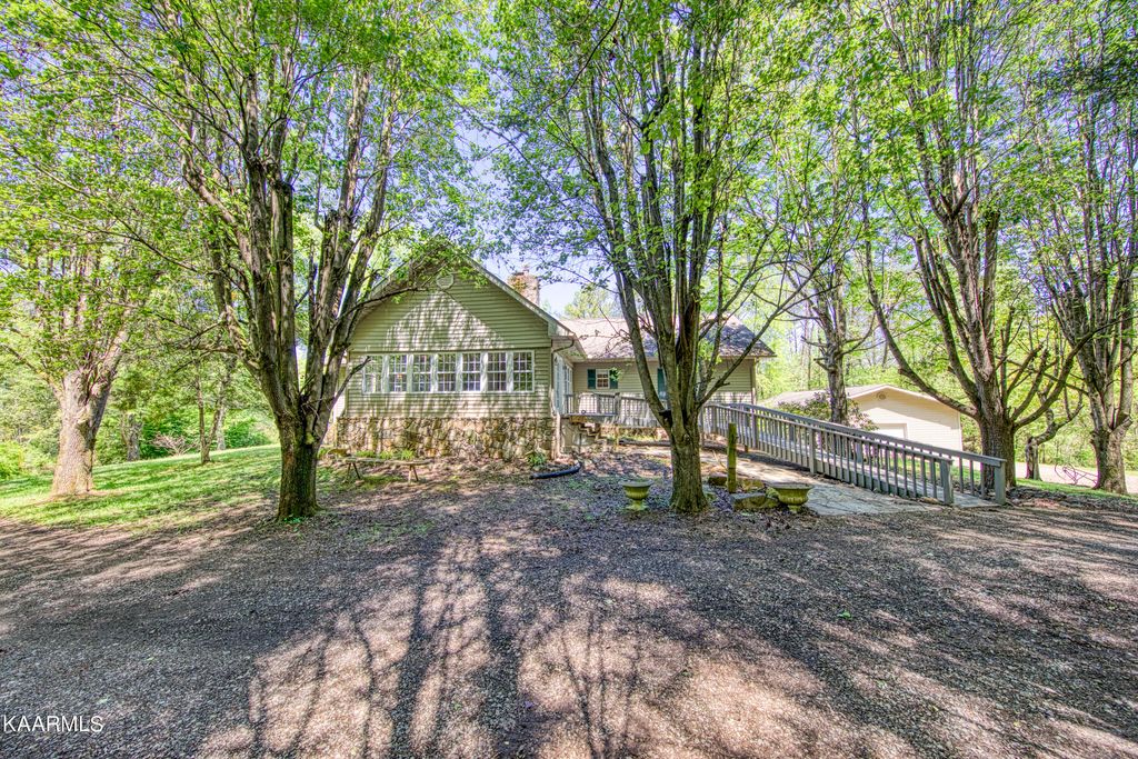 Photo of 7650 Ocie Dee Way, Townsend, TN 37882 (MLS # 1226848)