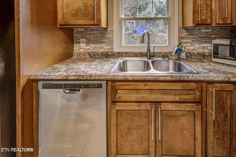 Tiny photo for 2502 Harvey St, Knoxville, TN 37917 (MLS # 1332653)