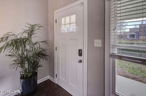 Tiny photo for 2502 Harvey St, Knoxville, TN 37917 (MLS # 1332653)