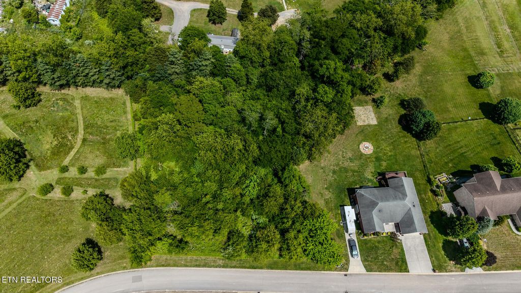 Photo of 68 Southview Circle, Sevierville, TN 37876 (MLS # 1338176)