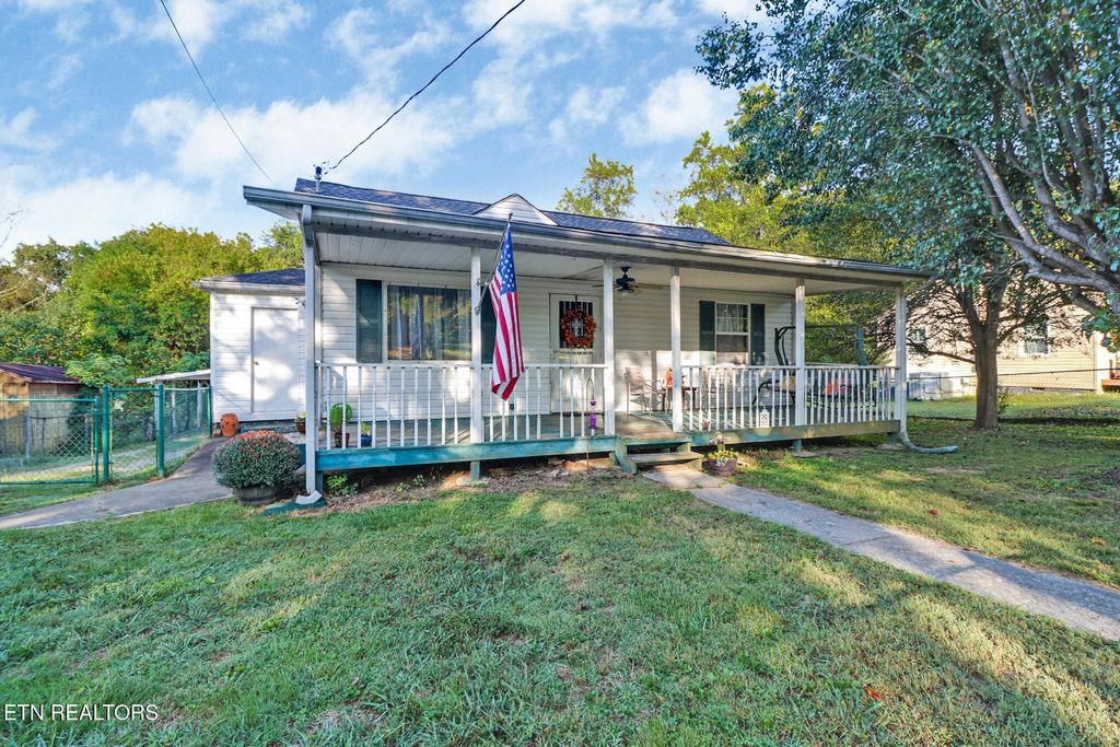 Photo of 249 Morning Drive, Harriman, TN 37748 (MLS # 1315967)