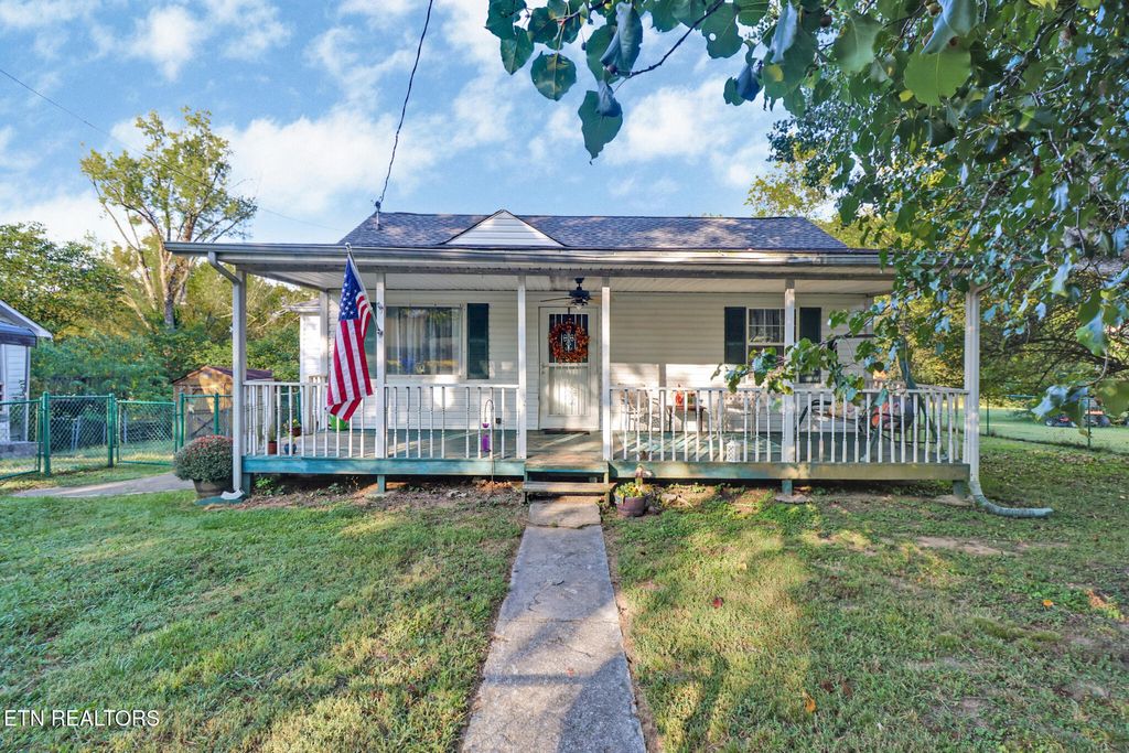 Photo of 249 Morning Drive, Harriman, TN 37748 (MLS # 1315967)