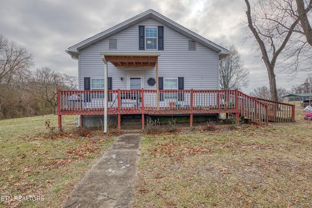 Photo of 286 Harding Rd, Harriman, TN 37748 (MLS # 1328761)