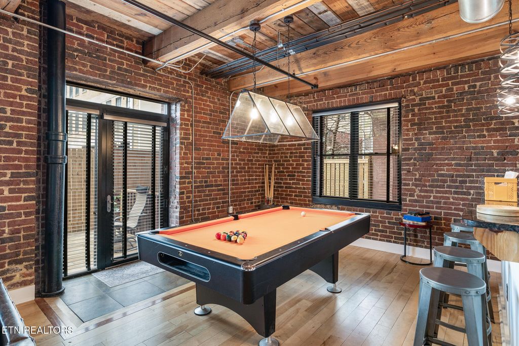 Photo of 240 W Jackson Ave #B05, Knoxville, TN 37902 (MLS # 1296141)