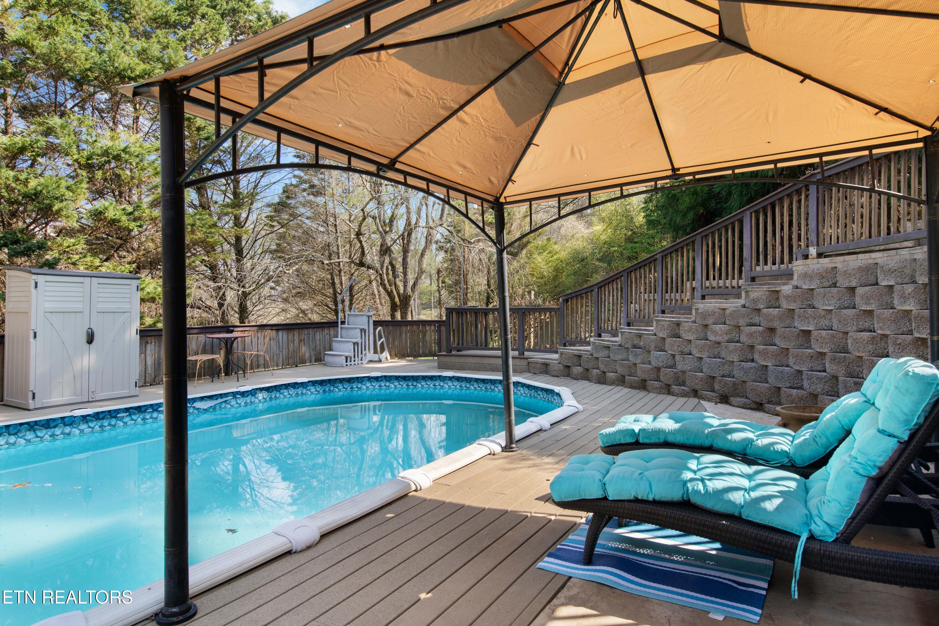 110 Lower Clear Creek Rd