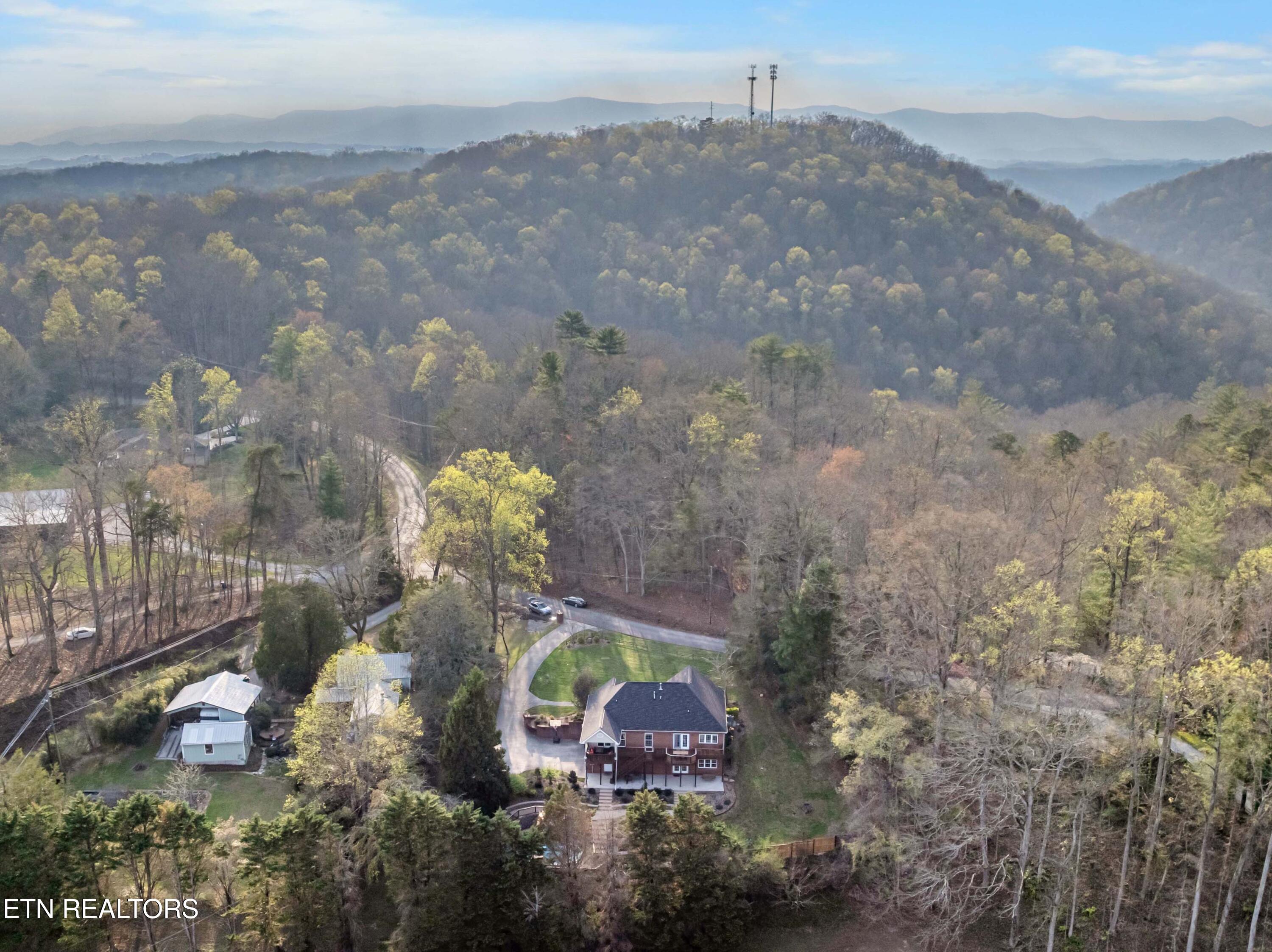 110 Lower Clear Creek Rd