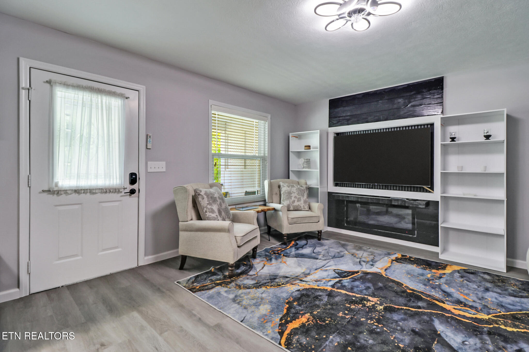 851 Highland Lane