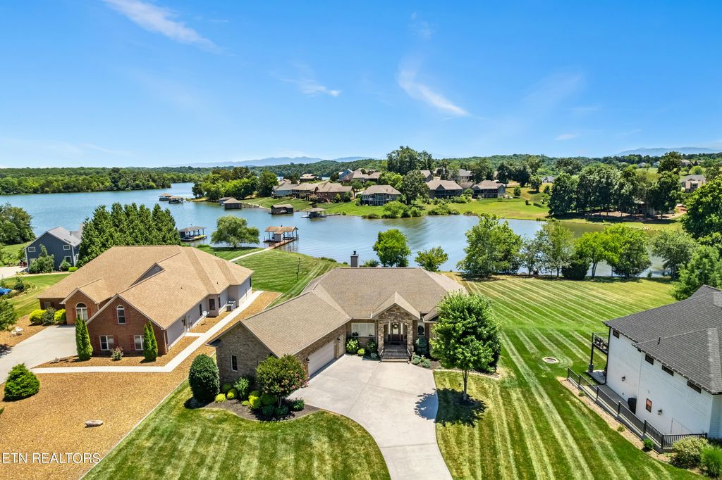 Photo of 343 Golanvyi Tr, Vonore, TN 37885 (MLS # 1269235)