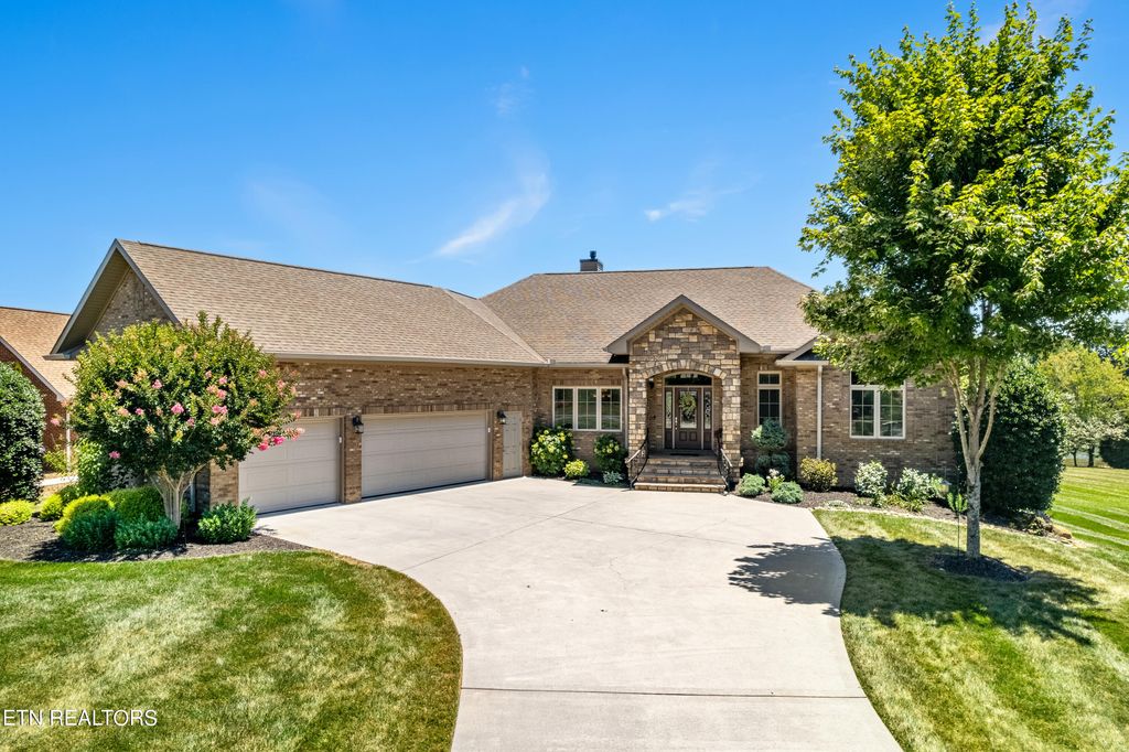 Photo of 343 Golanvyi Tr, Vonore, TN 37885 (MLS # 1269235)