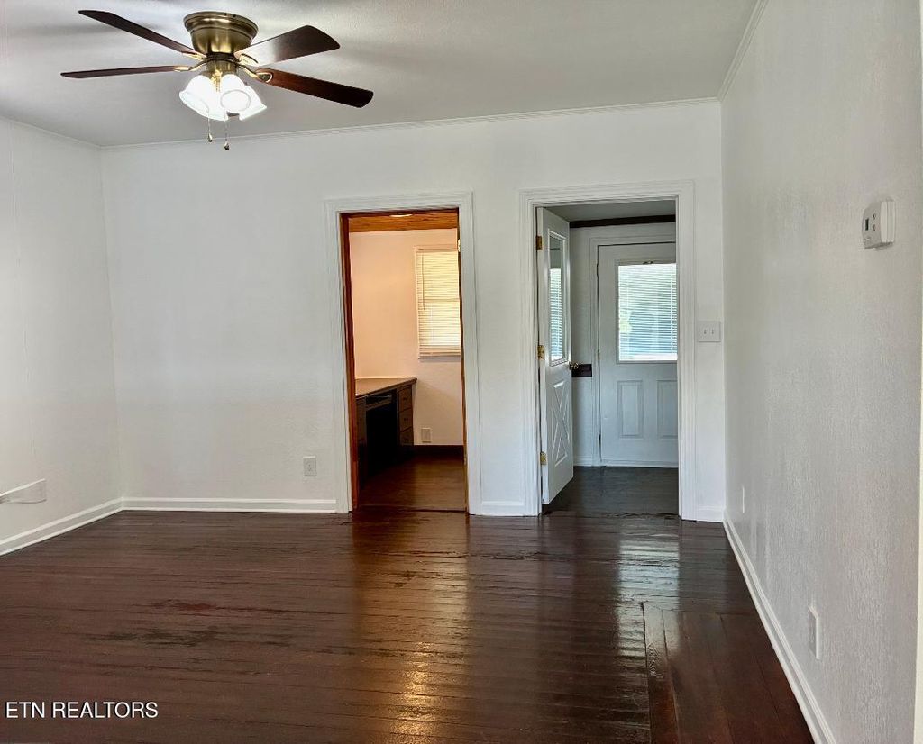 Photo of 132 Henry Ave, Knoxville, TN 37920 (MLS # 1333960)