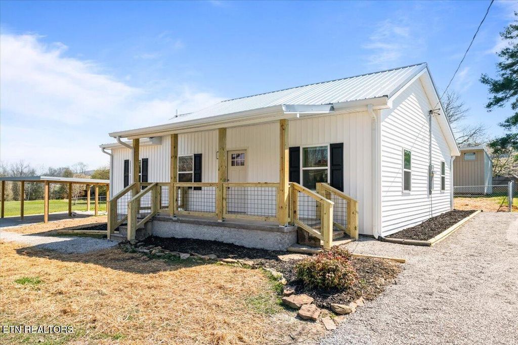 Photo of 10635 Hines Valley Rd, Lenoir City, TN 37771 (MLS # 1333510)