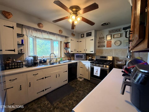 Tiny photo for 3029 N York Hwy, Pall Mall, TN 38577 (MLS # 1359516)