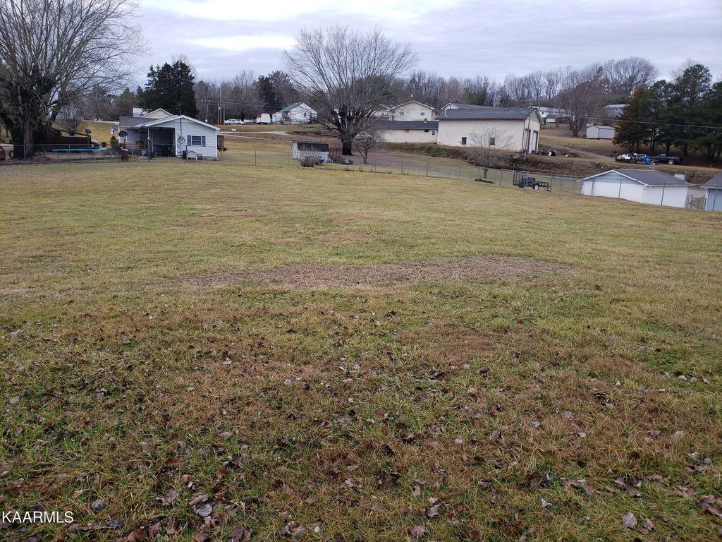 Photo of Brooks St, Tazewell, TN 37879 (MLS # 1217147)