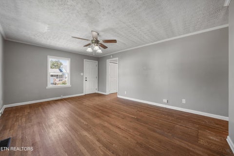 Tiny photo for 109 N Magnolia St, Maryville, TN 37801 (MLS # 1355913)