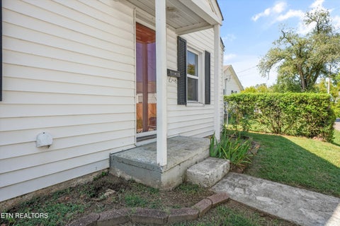 Tiny photo for 109 N Magnolia St, Maryville, TN 37801 (MLS # 1355913)