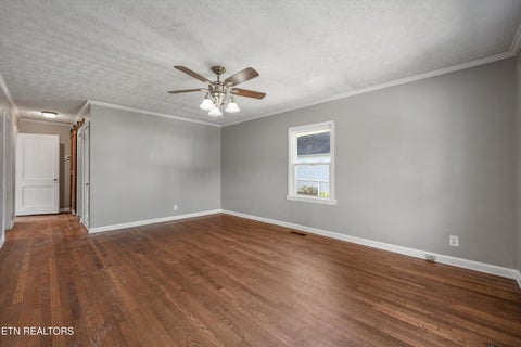 Tiny photo for 109 N Magnolia St, Maryville, TN 37801 (MLS # 1355913)
