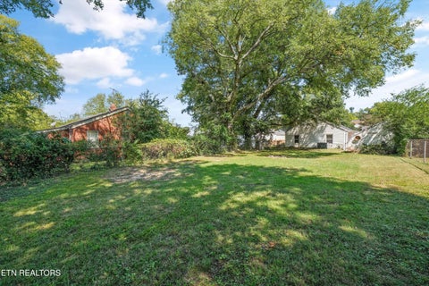 Tiny photo for 109 N Magnolia St, Maryville, TN 37801 (MLS # 1355913)