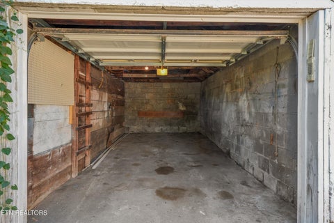 Tiny photo for 109 N Magnolia St, Maryville, TN 37801 (MLS # 1355913)