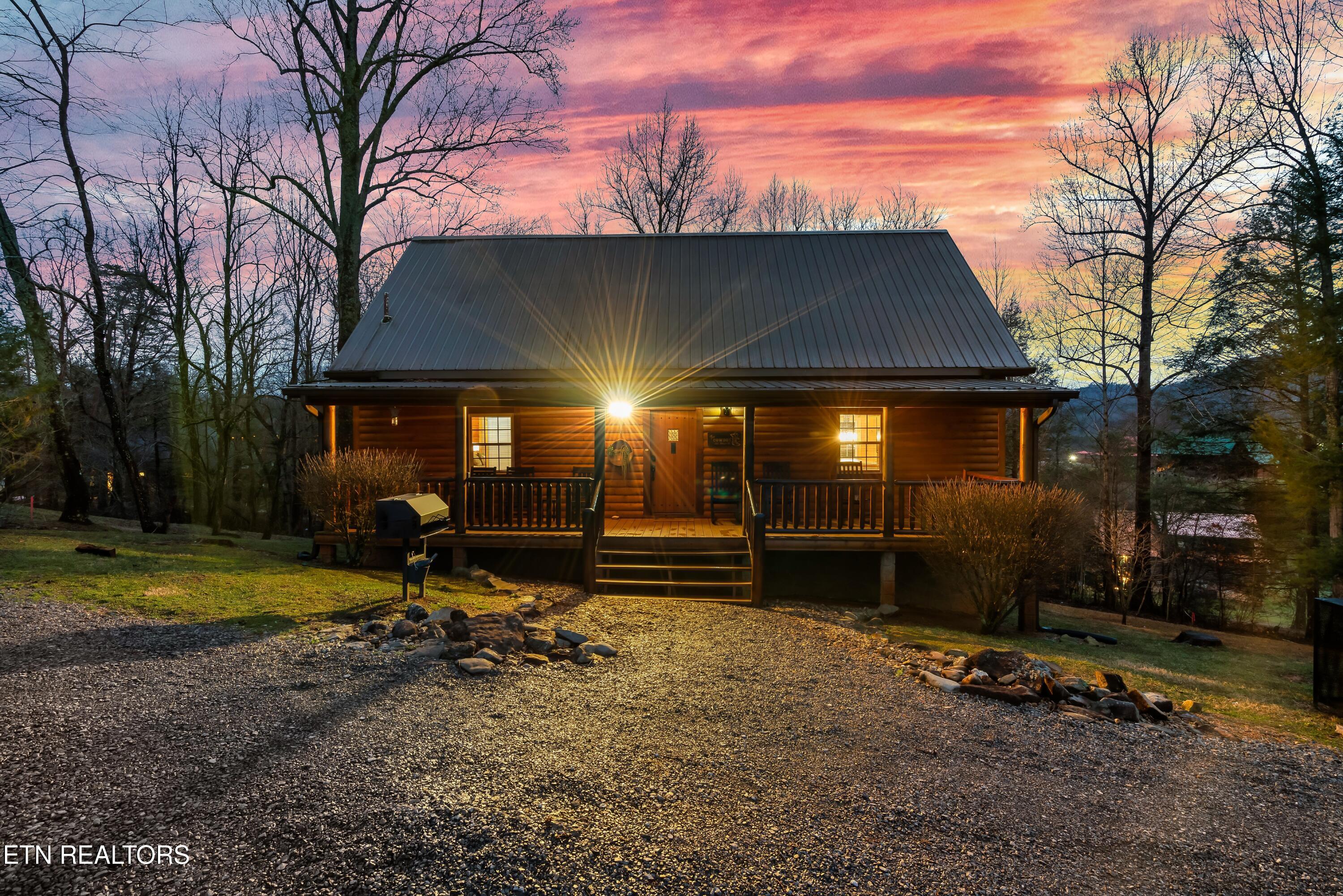 3330 Robeson Rd