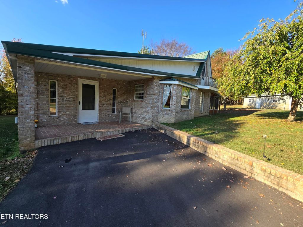 Photo of 250 County Road 365, Sweetwater, TN 37874 (MLS # 1308997)