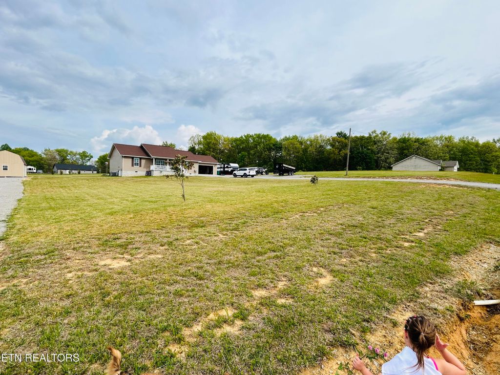 Photo of 233 Georgee Rd, Jamestown, TN 38556 (MLS # 1338296)