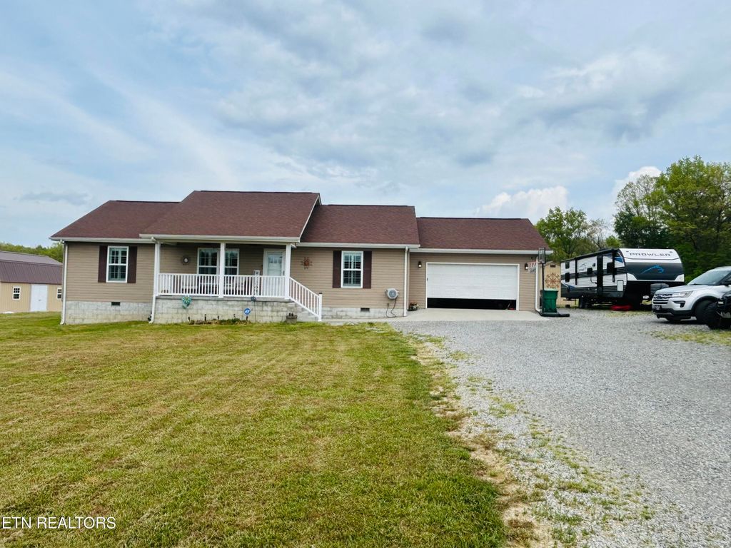Photo of 233 Georgee Rd, Jamestown, TN 38556 (MLS # 1338296)