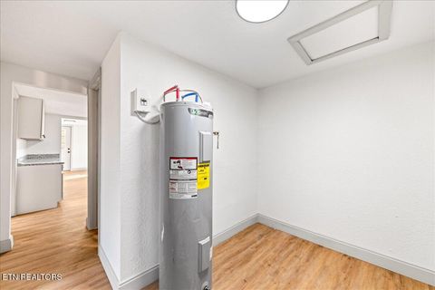 Tiny photo for 124 Blue Drive, LaFollette, TN 37766 (MLS # 1326020)