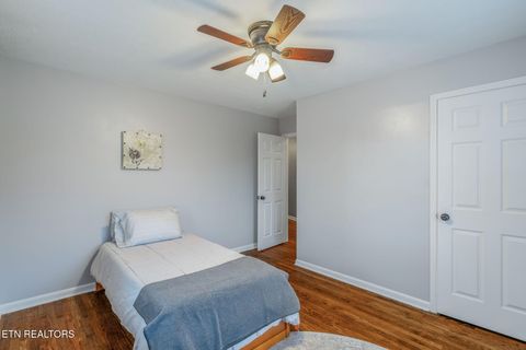 Tiny photo for 174 Jackson Rd, Caryville, TN 37714 (MLS # 1325805)