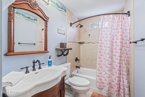 Tiny photo for 1368 N Shorewood Lane, Caryville, TN 37714 (MLS # 1328746)