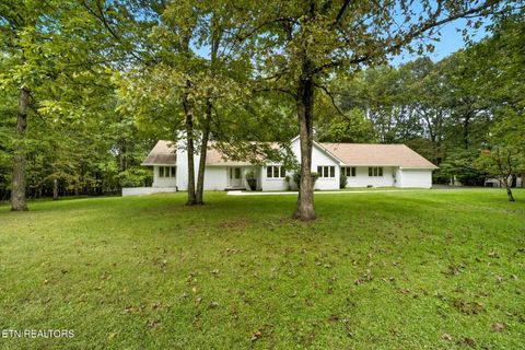 696 Laurel Circle Crossville TN 38555