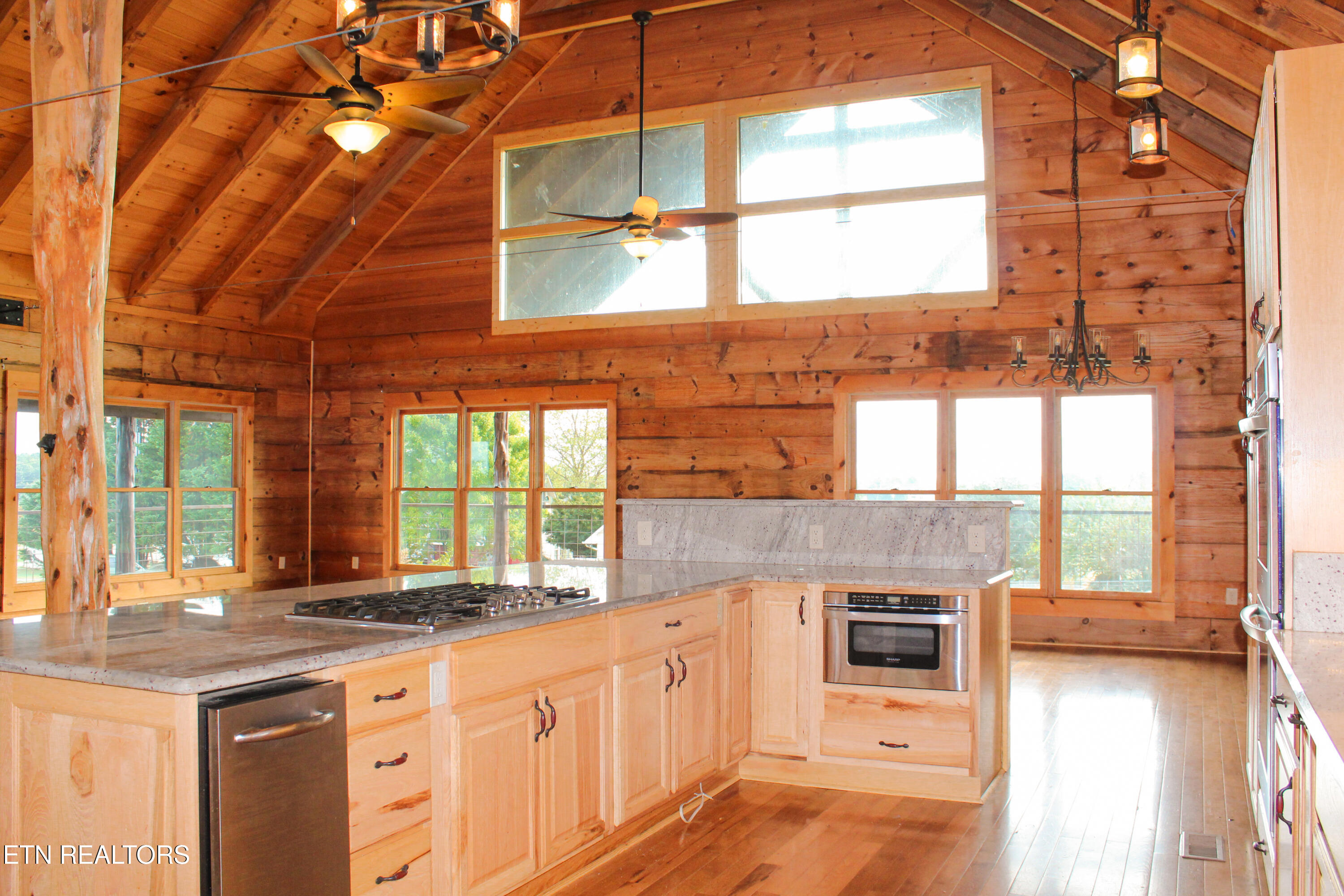 296 McClellan Rd