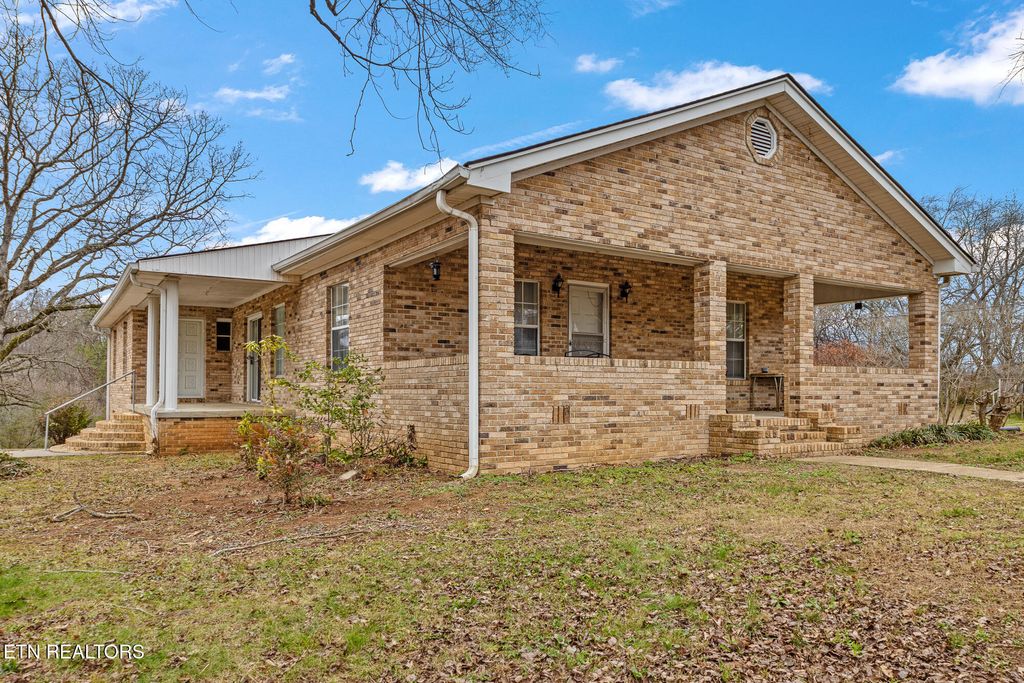 Photo of 808 Cantrell Place, Etowah, TN 37331 (MLS # 1324914)