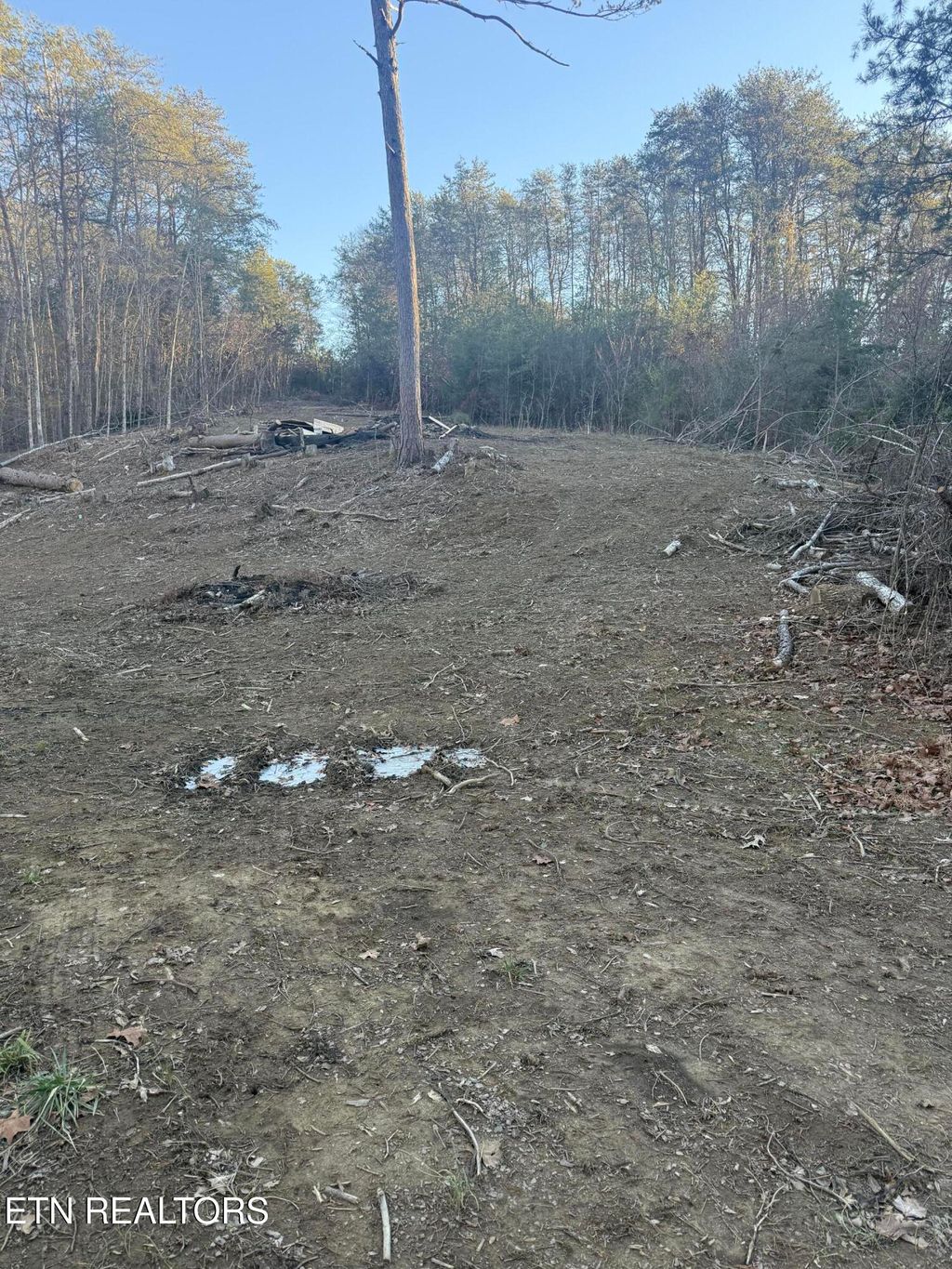 Photo of 2420 Midway Rd, Knoxville, TN 37914 (MLS # 1324328)