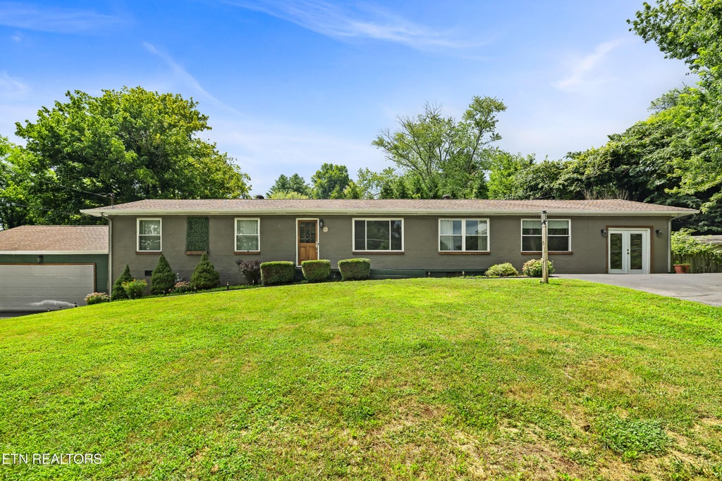 Photo of 721 Kephard Circle, Knoxville, TN 37922 (MLS # 1354643)