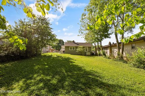 Tiny photo for 504 Cherokee Ave, Clinton, TN 37716 (MLS # 1342273)
