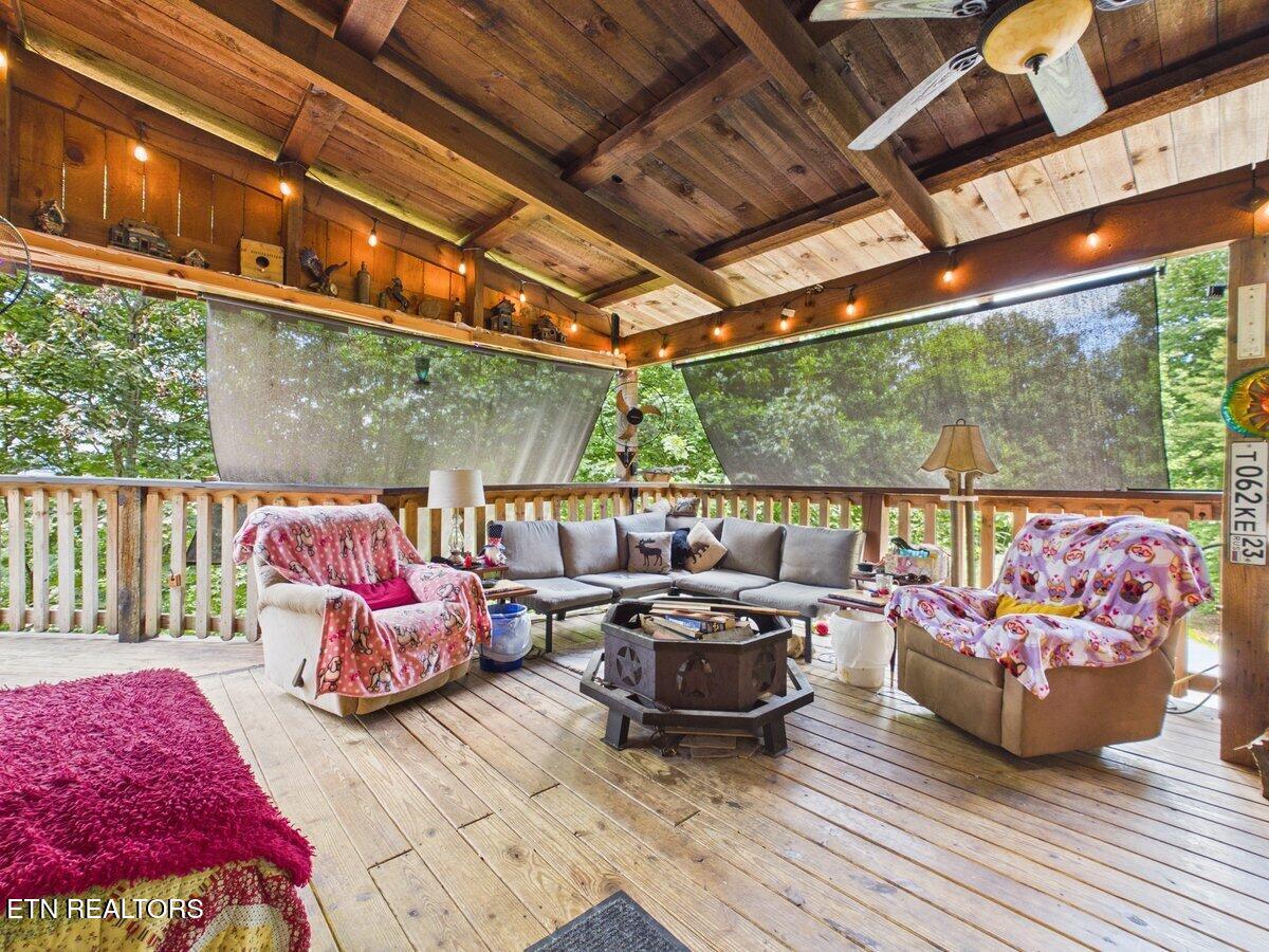 180 N Grand Country Drive