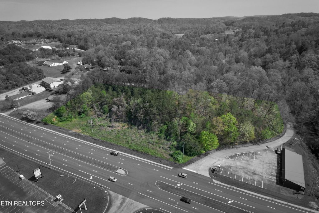 Photo of 2200 N Gateway Ave, Rockwood, TN 37854 (MLS # 1260046)