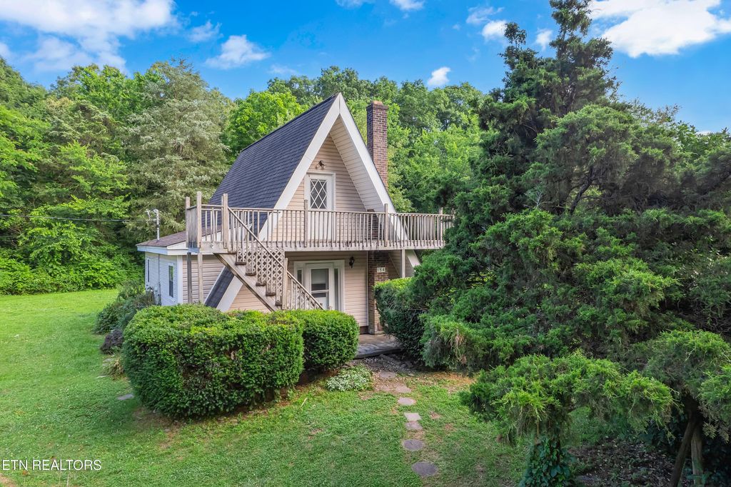 Photo of 154 Garrett Rd, Madisonville, TN 37354 (MLS # 1303743)