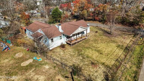 Photo of 1101 Avenue C, Knoxville, TN 37920 (MLS # 1322476)