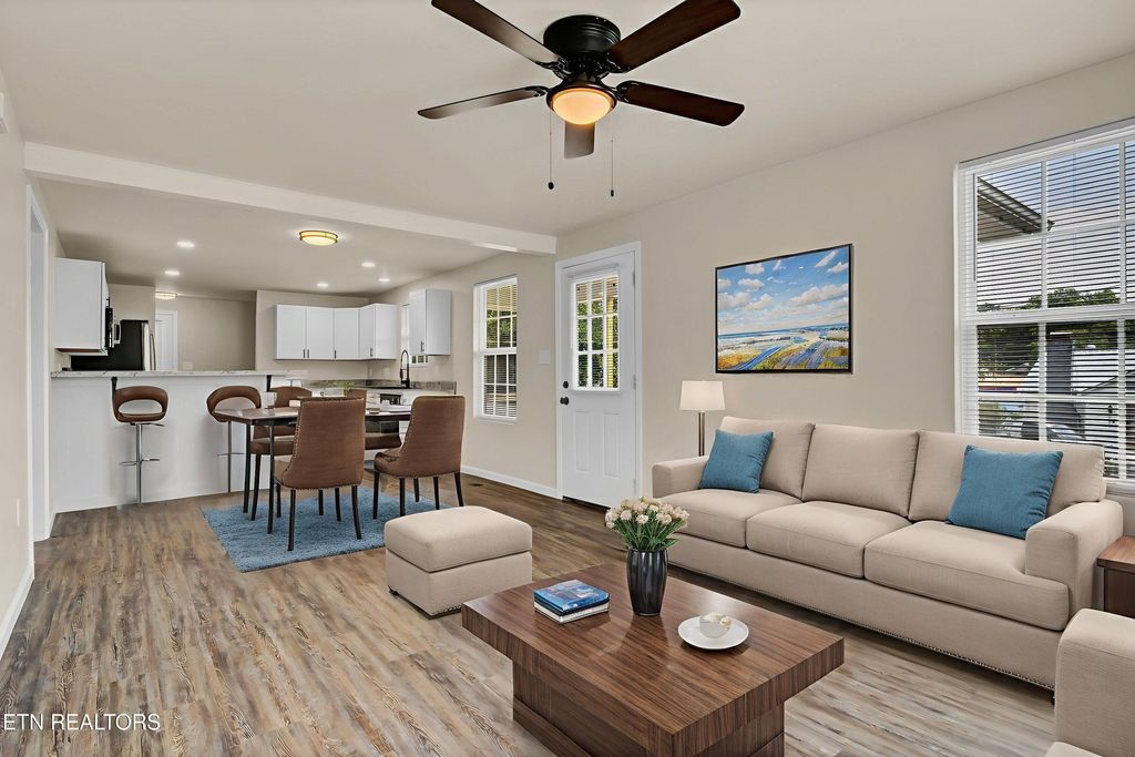 Photo of 409 Wallace Ave, Rocky Top, TN 37769 (MLS # 1309119)