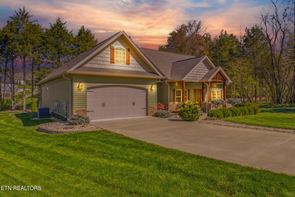 Photo of 158 Gado Way, Loudon, TN 37774 (MLS # 1334418)