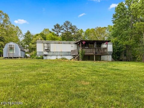 Photo of 1022 Spring Hill Circle, Jamestown, TN 38556 (MLS # 1339306)