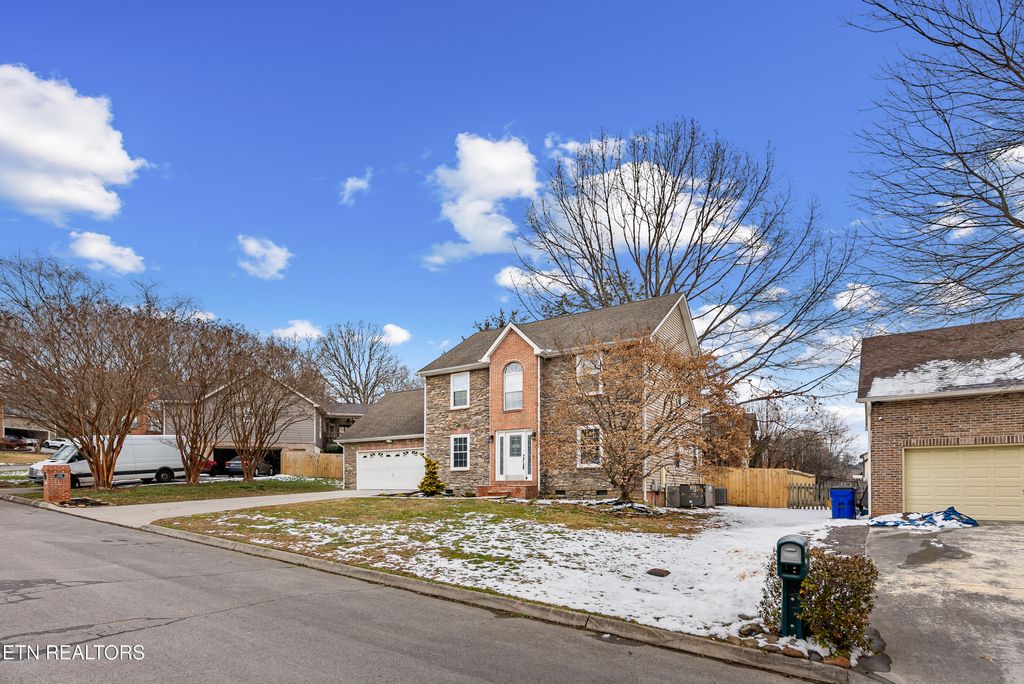 Photo of 1720 Wynrush Circle, Knoxville, TN 37923 (MLS # 1328627)