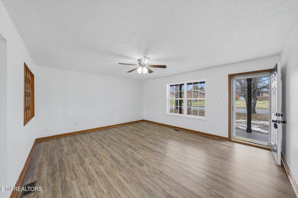 Photo of 7547 Oaken Drive, Knoxville, TN 37938 (MLS # 1328669)